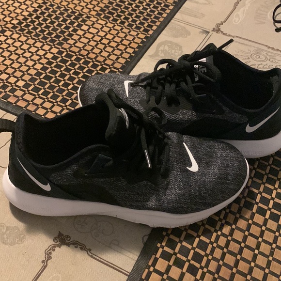 Nike Flex TR 9 Women's Training Shoe - Picture 13 of 13